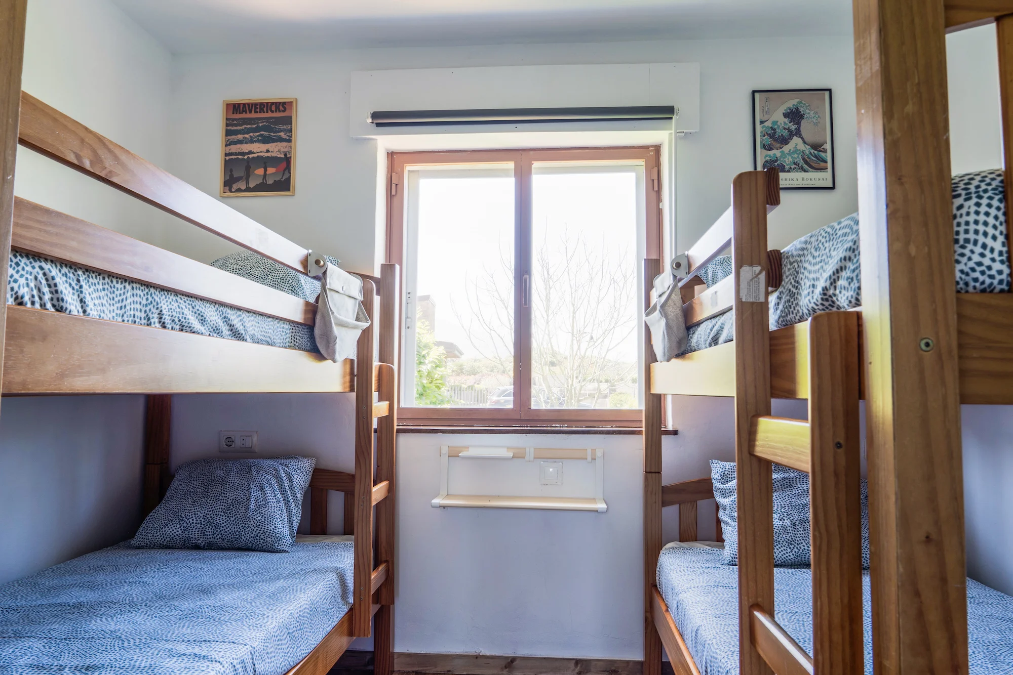 habitación con dos literas